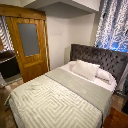 استوديو جراند ماجيك مدخل خاص بحديقه Apartment Cairo Exterior photo
