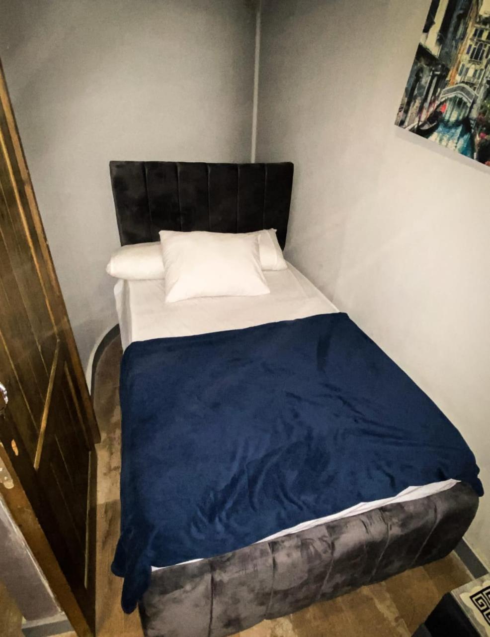 استوديو جراند ماجيك مدخل خاص بحديقه Apartman